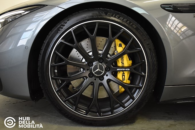 MERCEDES-BENZ SL 43 AMG Premium